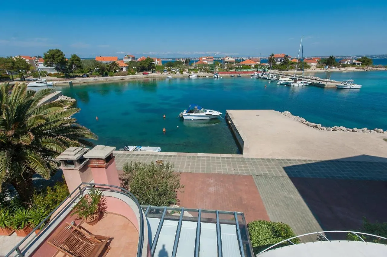 Apartments By The Sea Poljana, Ugljan - 8432