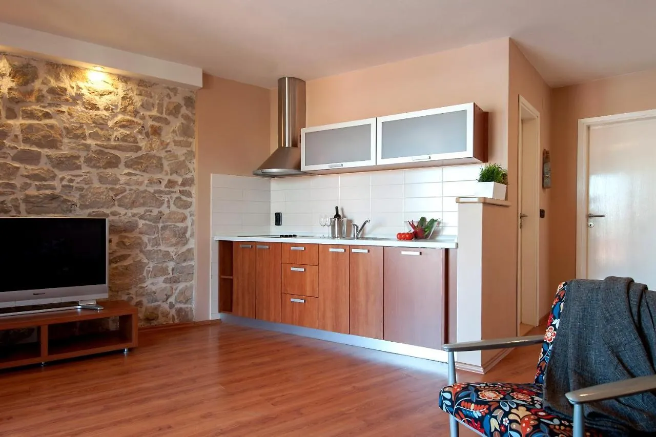 Apartments By The Sea Poljana, Ugljan - 8432